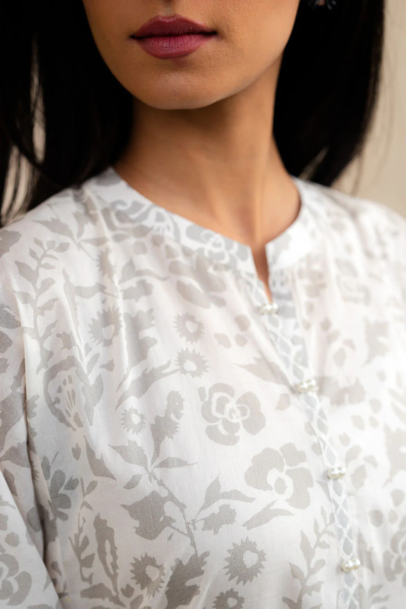 CORAL WHISPER-3PC PRINTED LAWN SUIT - Image 2
