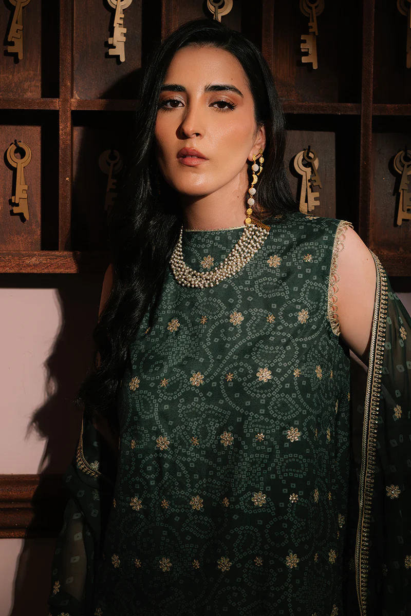 EMERALD MAJESTY-3PC SILK EMBROIDERED SUIT - Image 4
