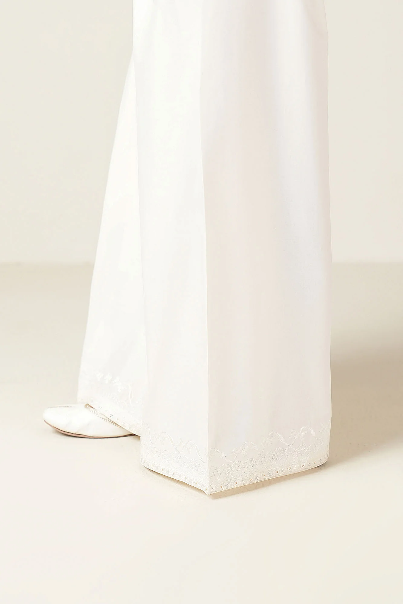 ETHEREAL EASE - Image 4