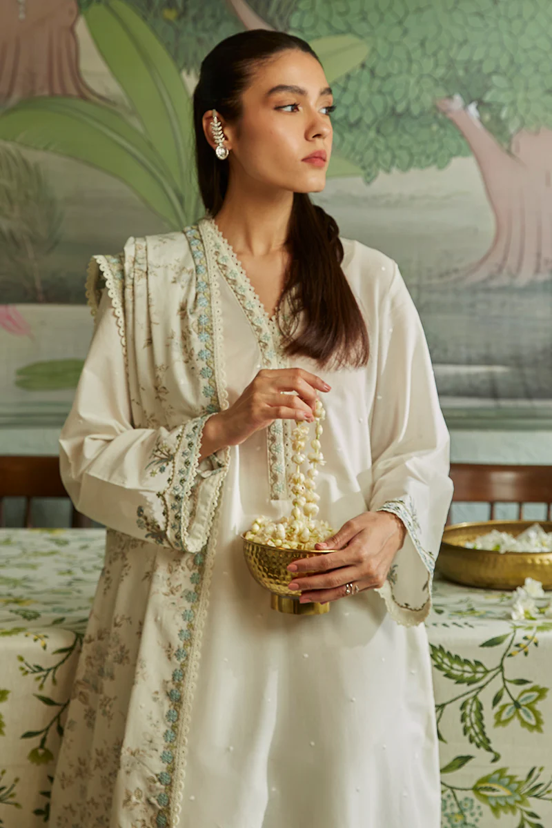 FLORET HAZE-3PC(SHIRT, DUPATTA & TROUSER) - Image 5