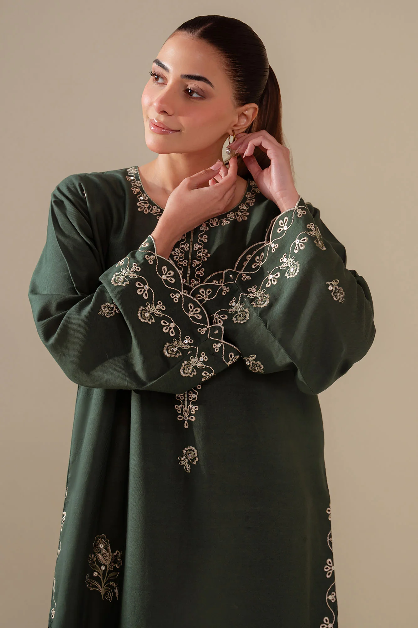 GREEN DEW EMBROIDERED LAWN SHIRT - Image 2