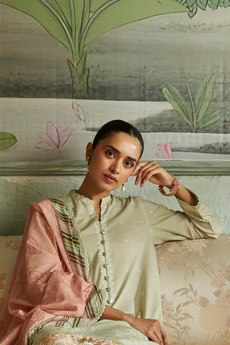 LUSH GRUN-3PC CAMBRIC SUIT - Image 4