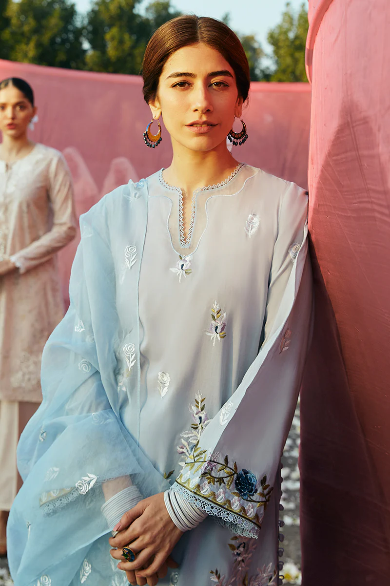 CERULEAN ORNATE-3 PIECE LAWN EMBROIDERED SUIT - Image 5