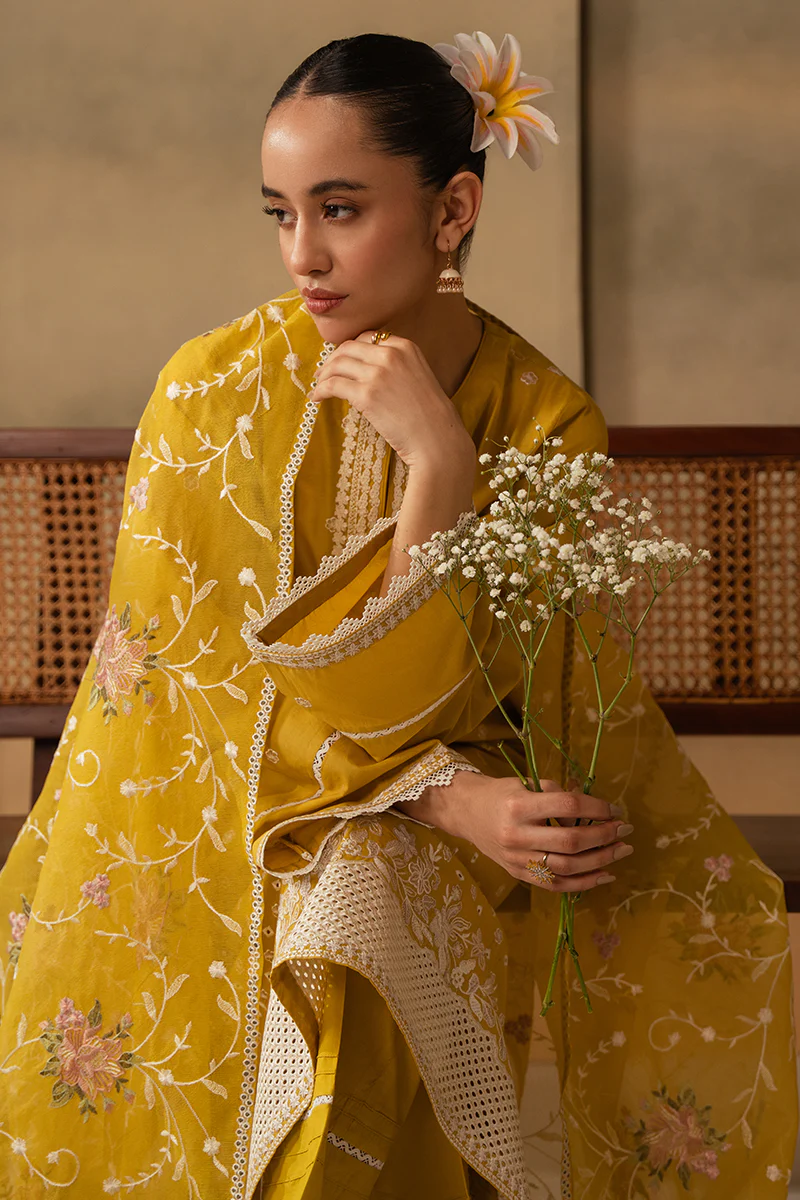 CEYLON YELLOW-3 PIECE EMBROIDERED LAWN SUIT - Image 5