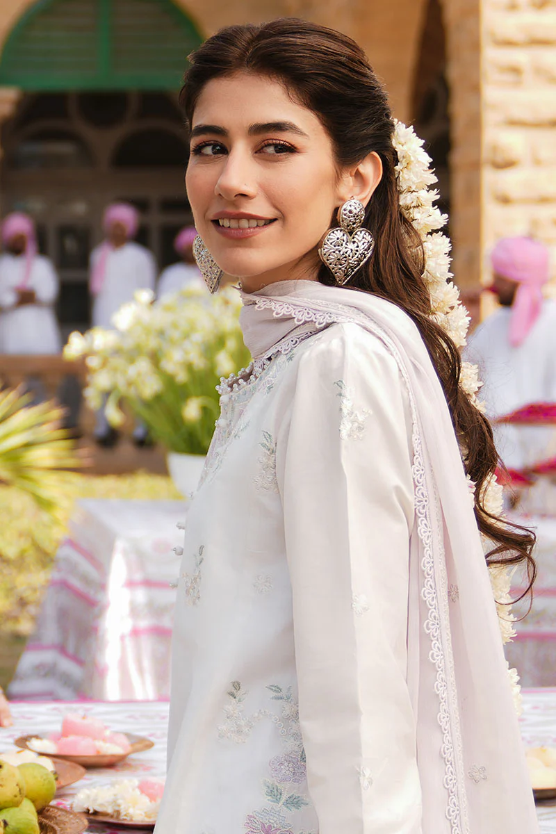 IVORY WHISPER-3 PC EMBROIDERED LAWN SUIT - Image 6