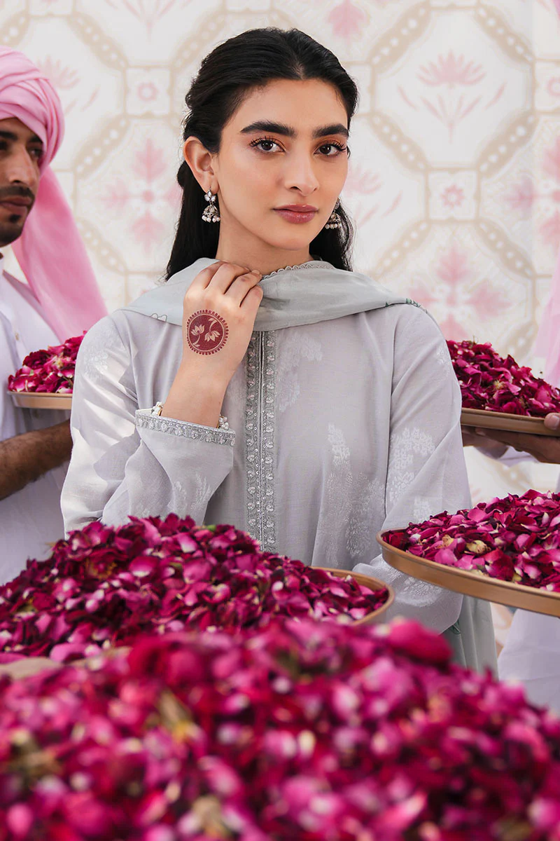 LUNAR BLOOM-3 PC DYED JACQUARD SUIT - Image 4