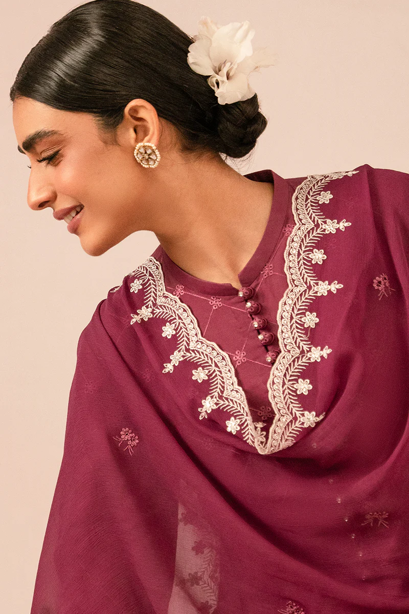 VIOLET QUARTZ-3 PIECE EMBROIDERED LAWN SUIT - Image 7