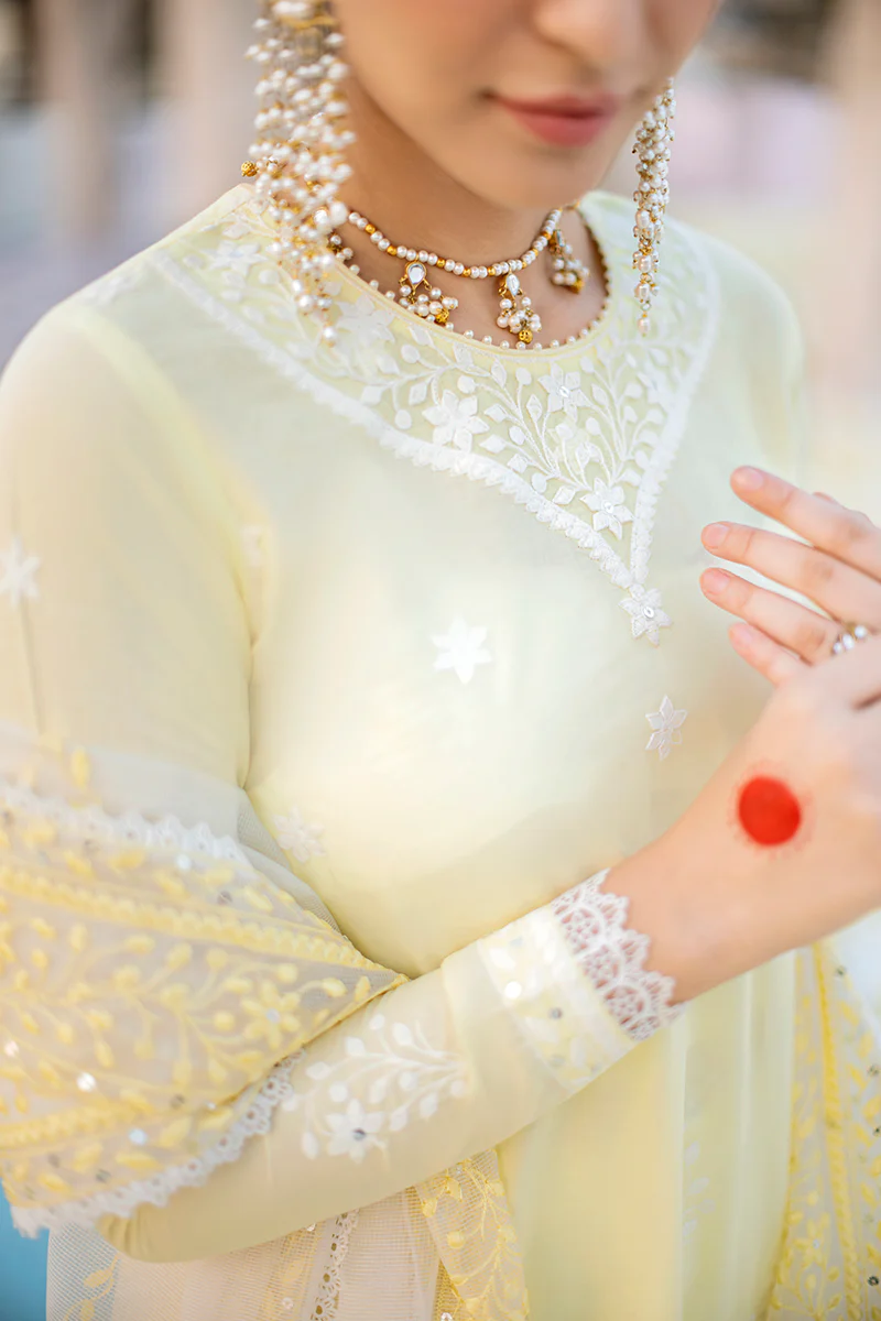 SUMMER BREEZE-3PC EMBROIDERED LAWN SUIT - Image 3