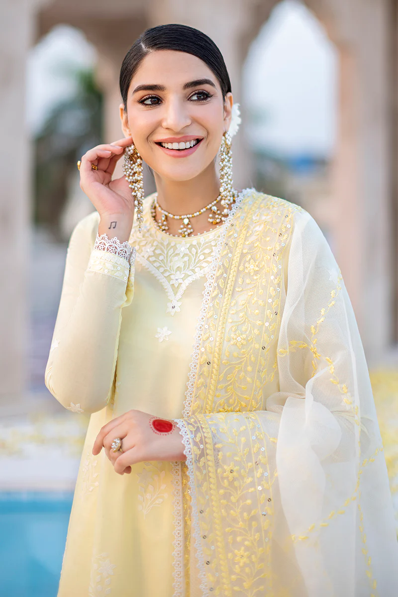 SUMMER BREEZE-3PC EMBROIDERED LAWN SUIT - Image 4