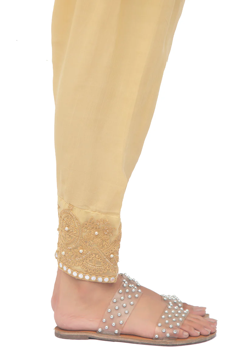 WHITE FEATHER 3 - Image 3